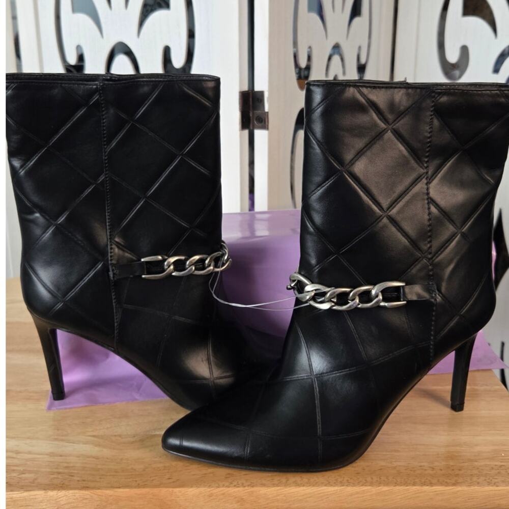 Chinese Laundry Black Quilted Chain Ankle Boots Pointed Toe Stiletto size 7